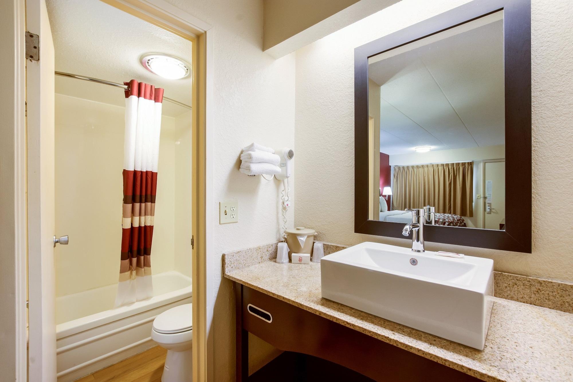 Red Roof Inn Grand Rapids Airport Cascade Ngoại thất bức ảnh